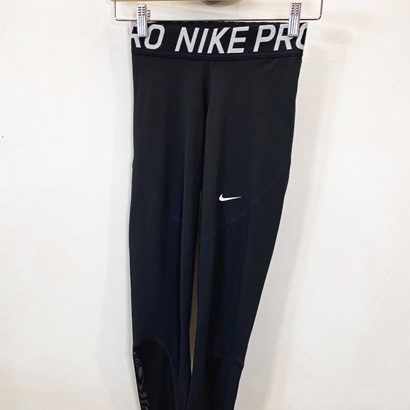 Nike Pro High Waist Leggings with back lower mesh - Picture 3 of 3